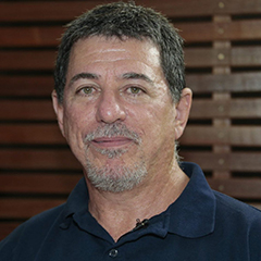 Prof. Douglas Roque Andrade