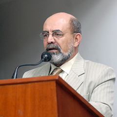 Prof. Dr. Laercio Elias Pereira
